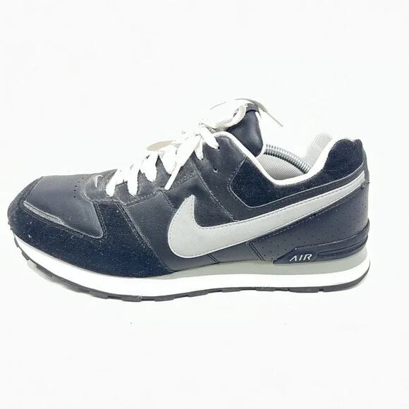 Men’s Nike Shoes 2008 312336-001 Black And Gray Low Top Leather